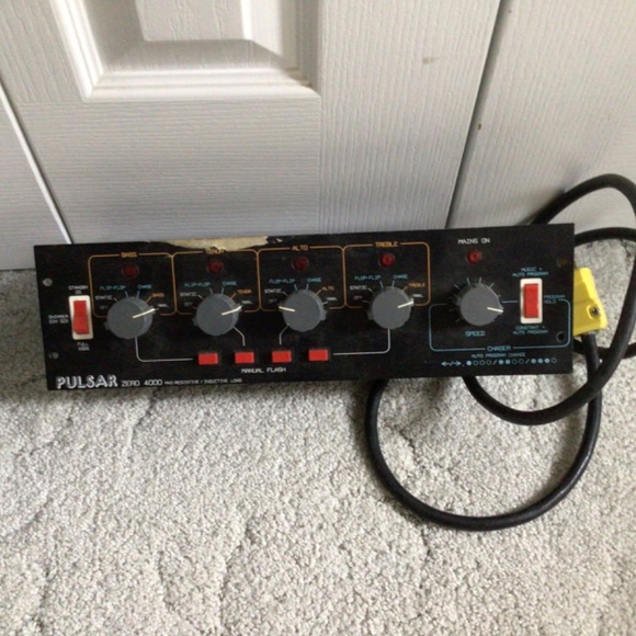 Professional old school band and stage  lighting equipment - Picture 2 of 4